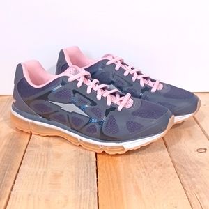 Avia Air-Surge sz 7 women